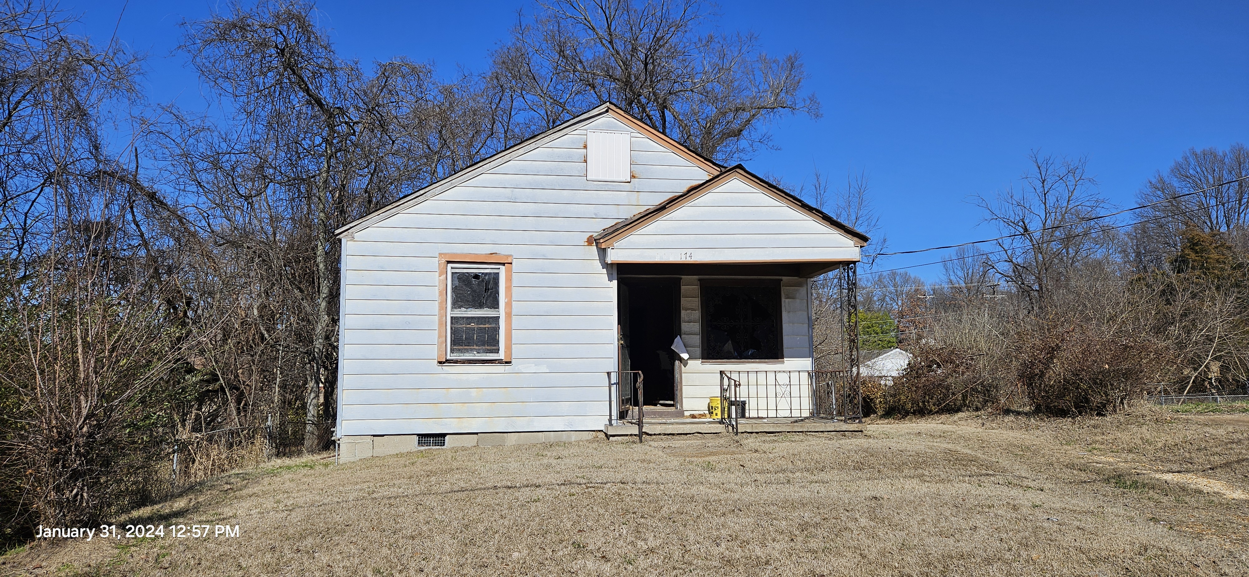 174 W DISON