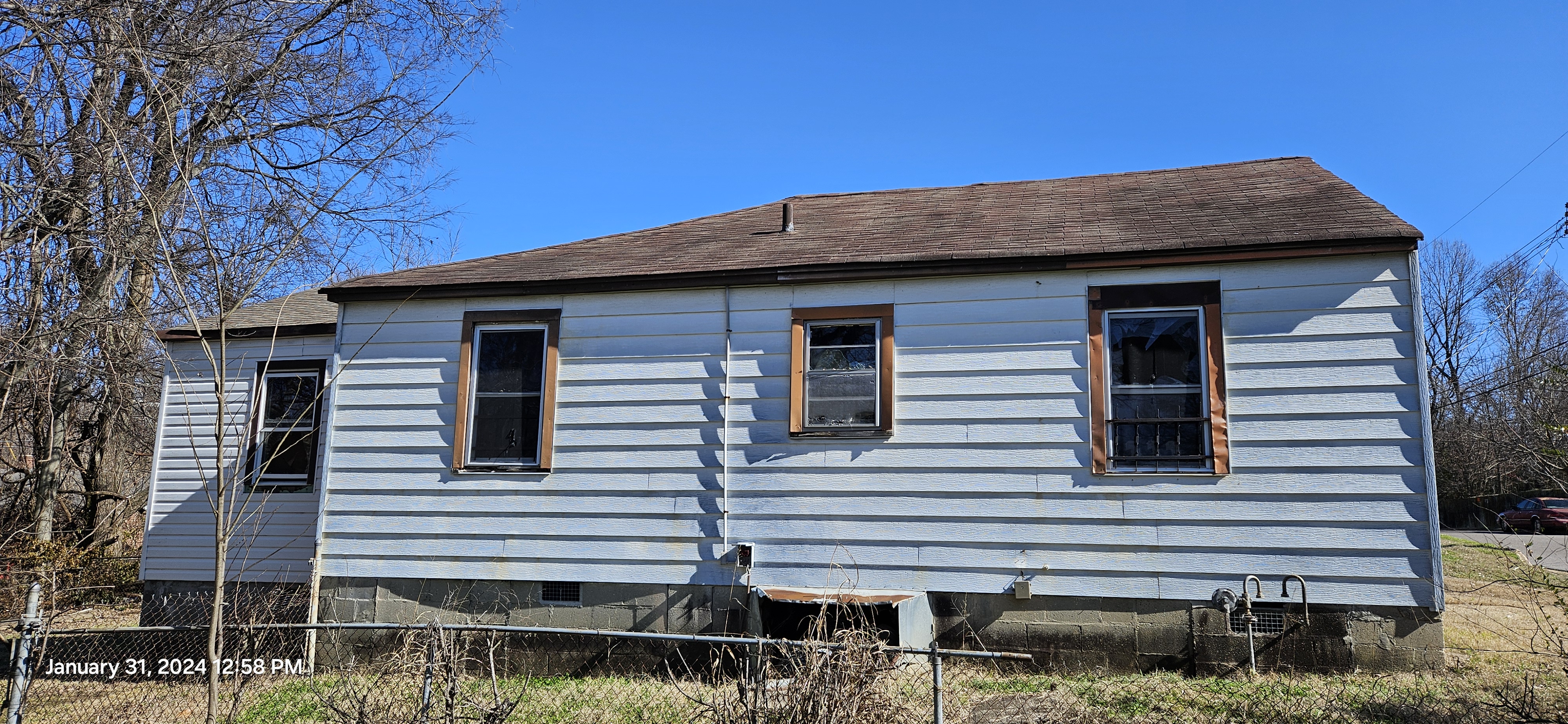 174 W Dison photo