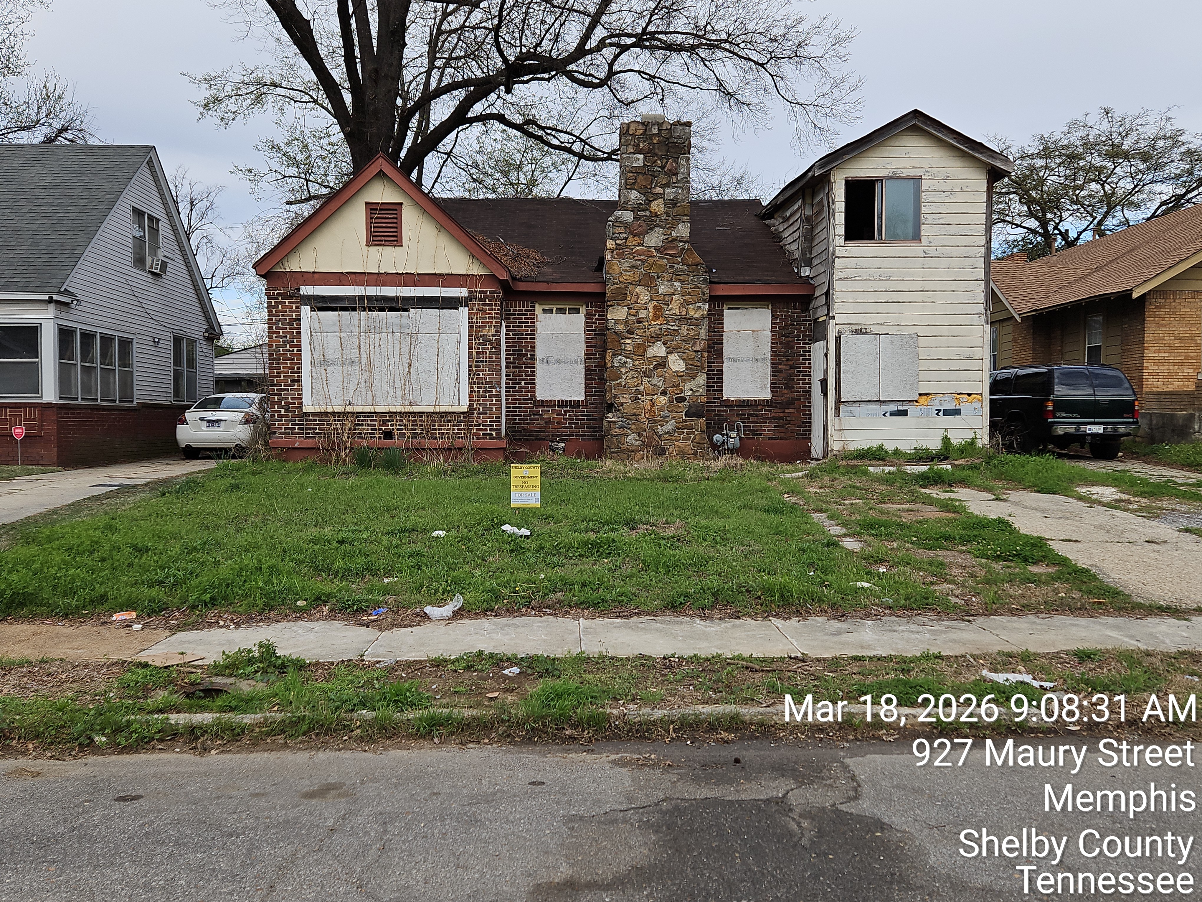 923 MAURY